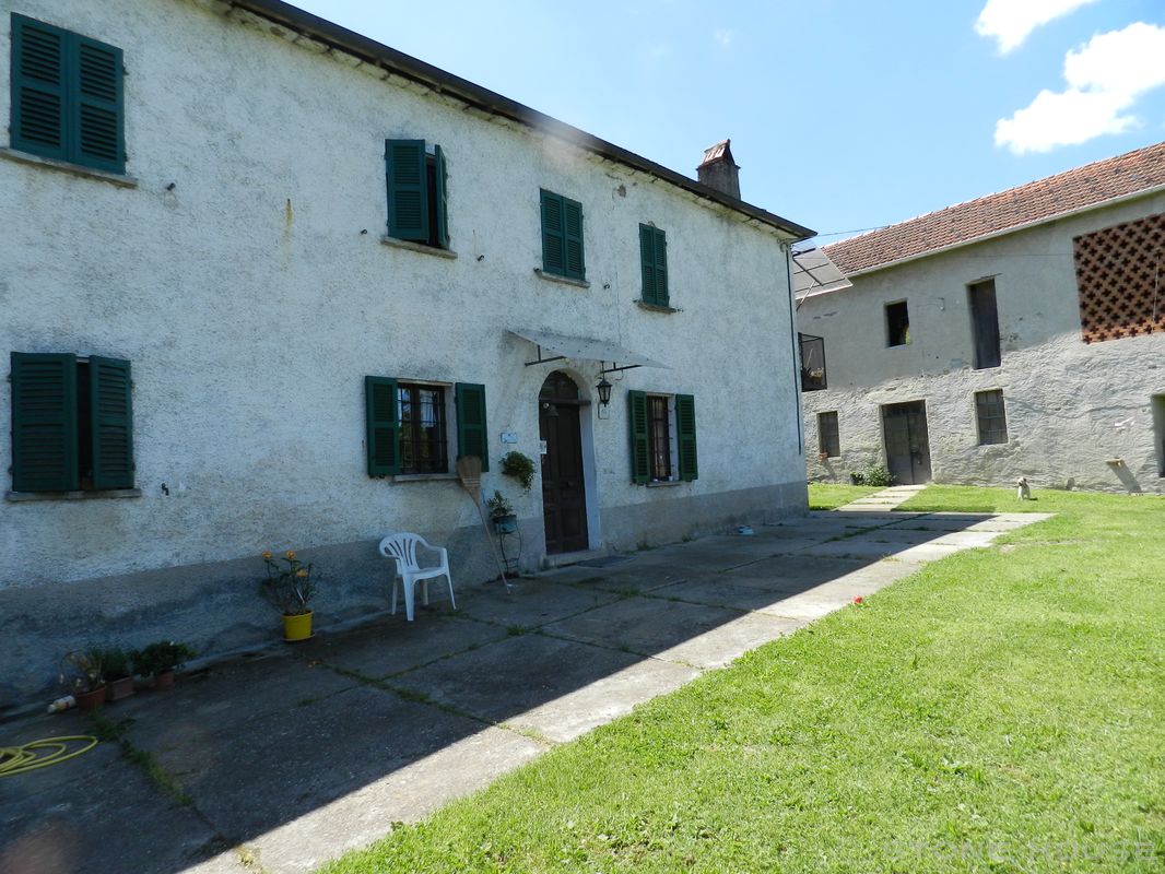 1712-CASALE-BUZ-BUBBIO-EST21.jpg